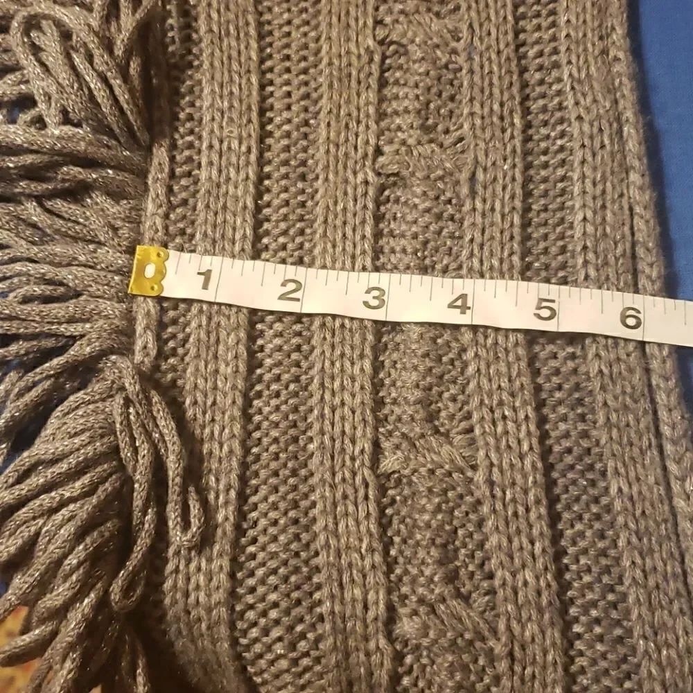EXPRESS Infinity Scarf - Picture 2 of 5
